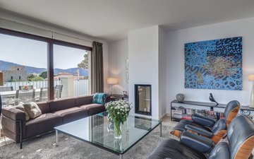 Property slide 10