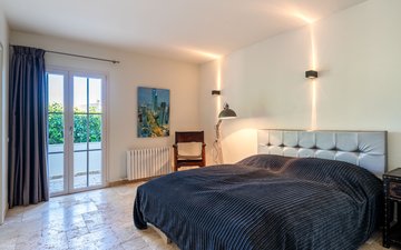 Property slide 18