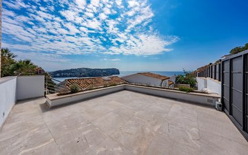 Property slide 17