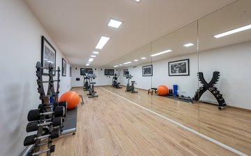 Property slide 25