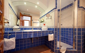 Property slide 17