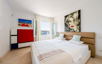 Property slide 14