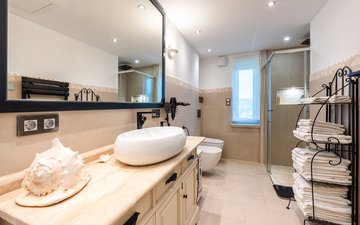 Property slide 16