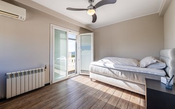 Property slide 24