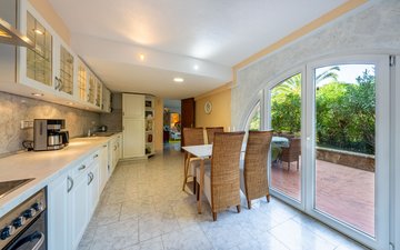 Property slide 17