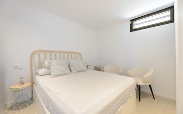 Property slide 25
