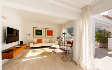 Property slide 7