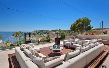 Property slide 30