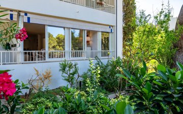 Property slide 15