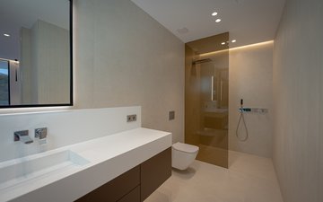 Property slide 70