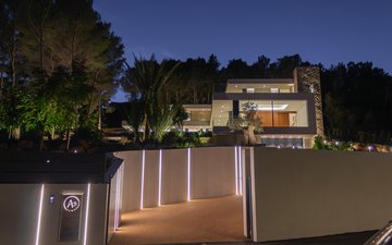 Property slide 78