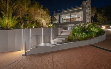 Property slide 79
