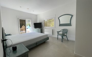 Property slide 27