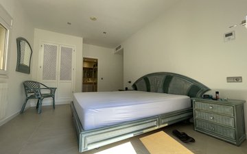 Property slide 31