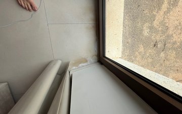 Property slide 100