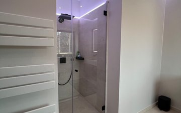 Property slide 106
