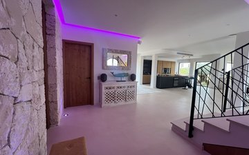 Property slide 86