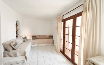 Property slide 10
