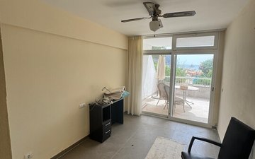 Property slide 17