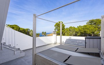 Property slide 14