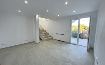 Property slide 7