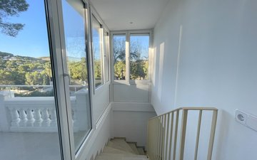Property slide 14