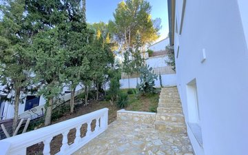 Property slide 19