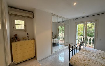Property slide 21
