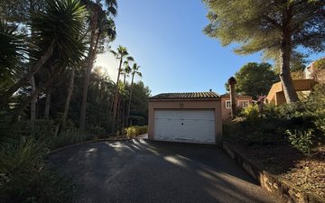 Property slide 30
