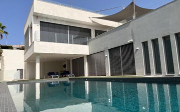 Property slide 51