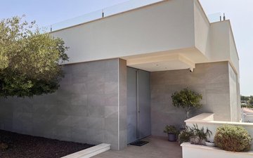 Property slide 62