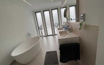 Property slide 25