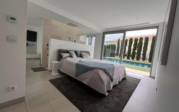 Property slide 22