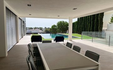 Property slide 48