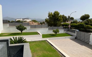 Property slide 52