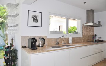 Property slide 22