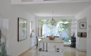 Property slide 19
