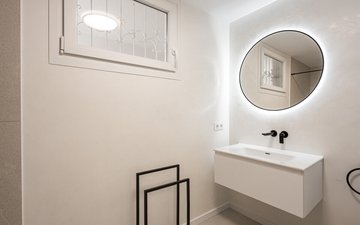 Property slide 16