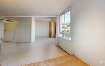 Property slide 66