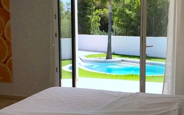 Property slide 20