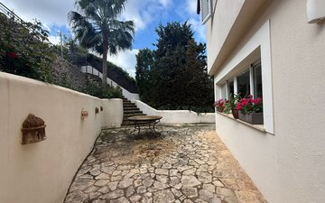 Property slide 43