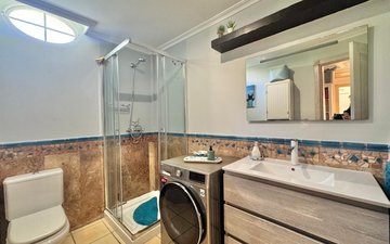 Property slide 16