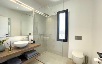 Property slide 21