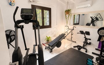 Property slide 19
