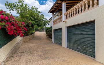 Property slide 15