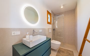 Property slide 16