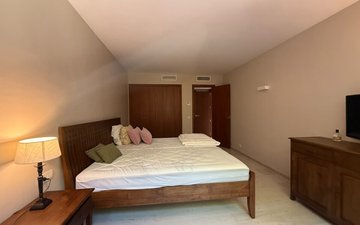 Property slide 21