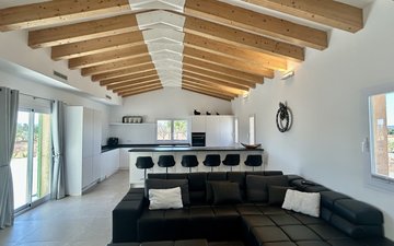 Property slide 17