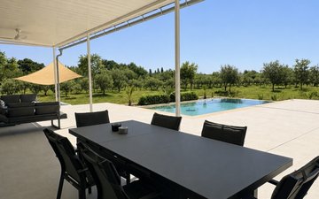Property slide 10