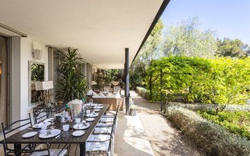 Property slide 19